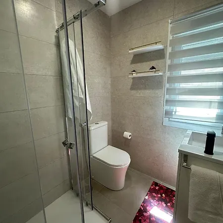 Piso Bedoya * Ourense