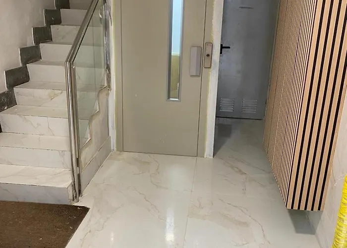 アパート Piso Bedoya コマルカ・デ・オウレンセ