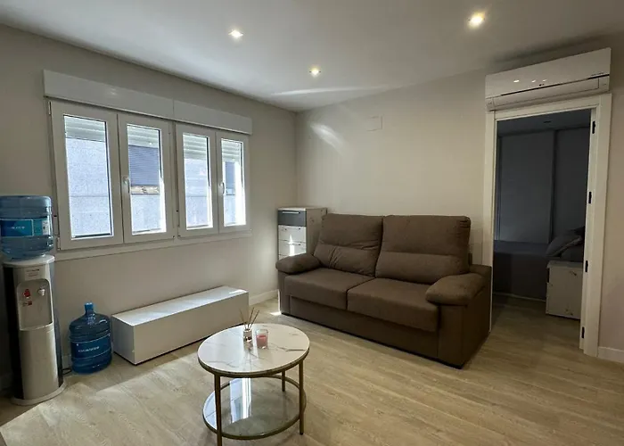 アパート Piso Bedoya コマルカ・デ・オウレンセ